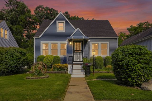 3905 Custer Avenue, Lyons, IL 60534
