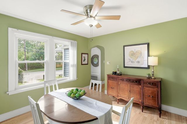 3905 Custer Avenue, Lyons, IL 60534
