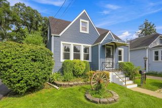 3905 Custer Avenue, Lyons, IL 60534