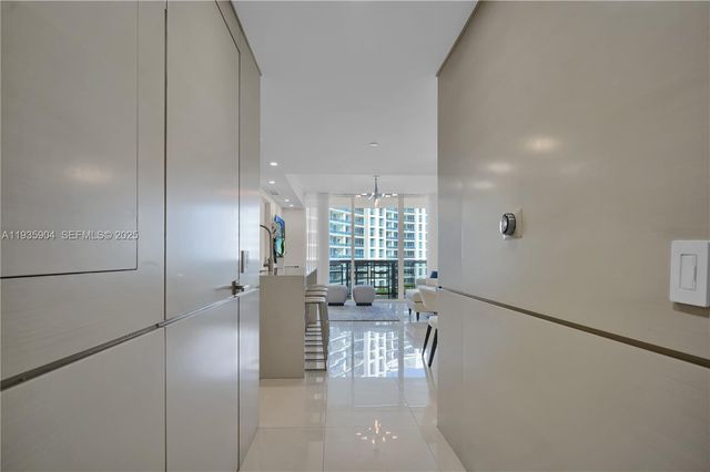 5875 Collins Ave 1003, Miami Beach, FL 33140