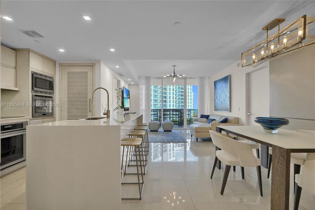 5875 Collins Ave 1003, Miami Beach, FL 33140