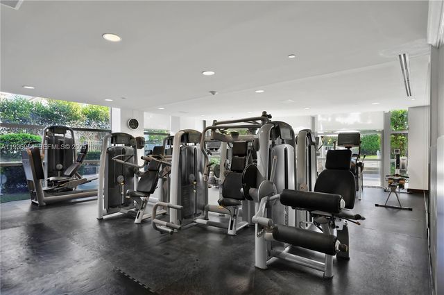 5875 Collins Ave 1003, Miami Beach, FL 33140