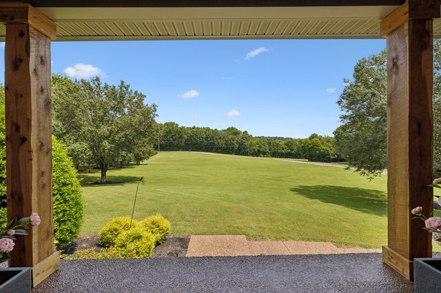 1254 Callis Rd, Lebanon, TN 37090