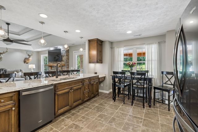 1254 Callis Rd, Lebanon, TN 37090