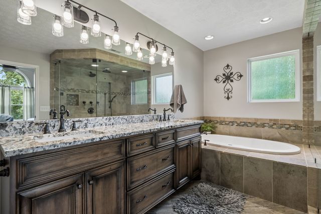 1254 Callis Rd, Lebanon, TN 37090
