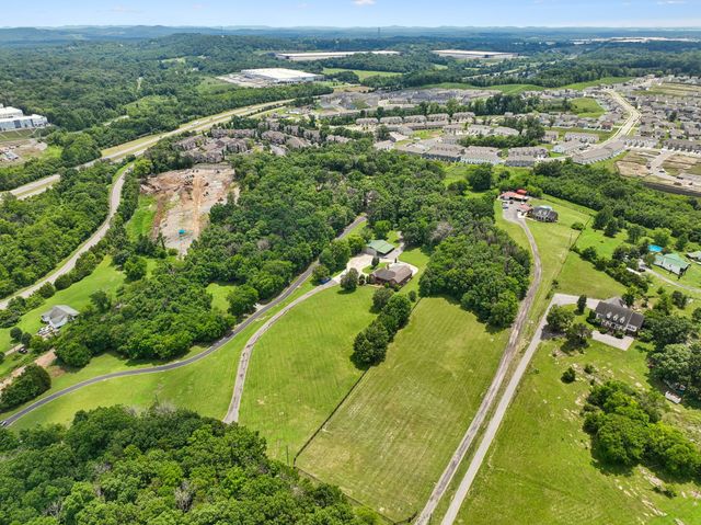 1254 Callis Rd, Lebanon, TN 37090