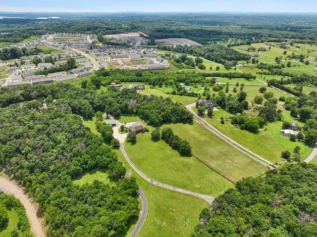 1254 Callis Rd, Lebanon, TN 37090
