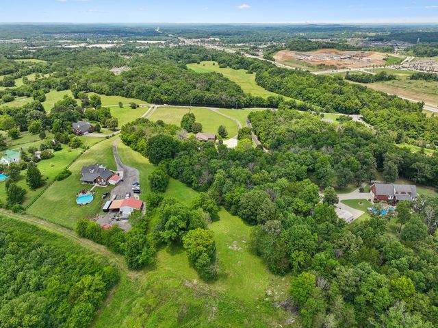 1254 Callis Rd, Lebanon, TN 37090