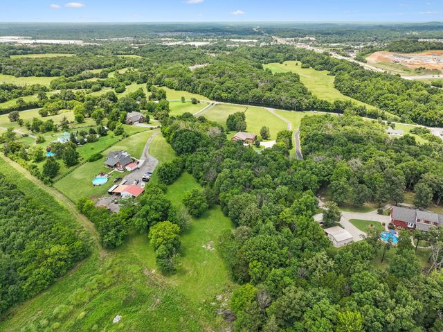 1254 Callis Rd, Lebanon, TN 37090