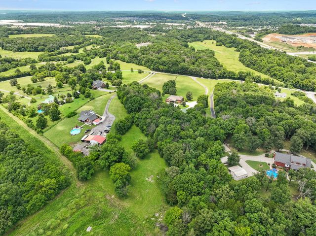 1254 Callis Rd, Lebanon, TN 37090