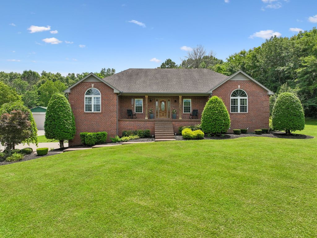 1254 Callis Rd, Lebanon, TN 37090