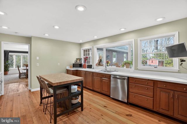 10401 THREE DOCTORS RD, Dunkirk, MD 20754