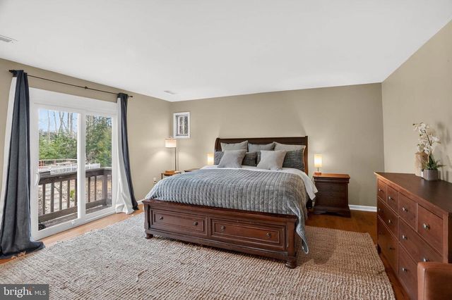 10401 THREE DOCTORS RD, Dunkirk, MD 20754