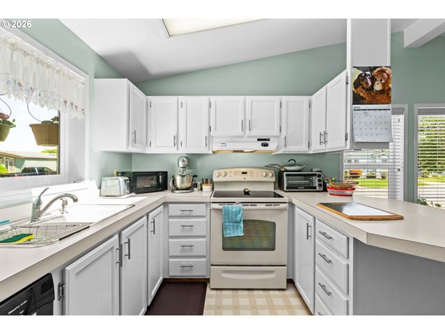 3355 N DELTA Hwy 181, Eugene, OR 97408