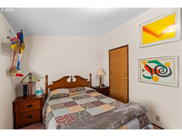 3355 N DELTA Hwy 181, Eugene, OR 97408