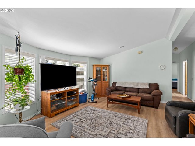 3355 N DELTA Hwy 181, Eugene, OR 97408