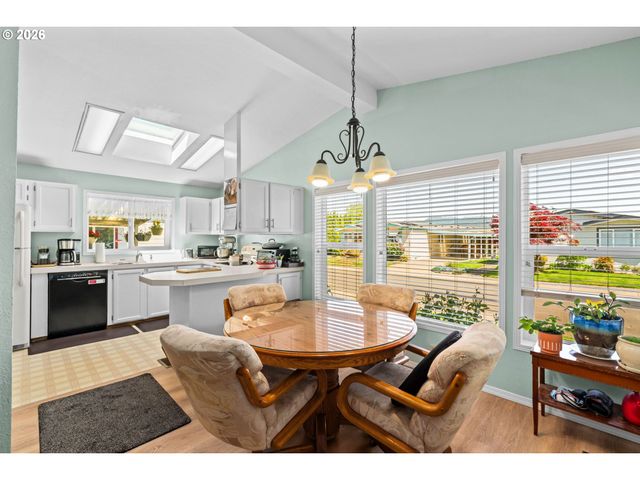 3355 N DELTA Hwy 181, Eugene, OR 97408