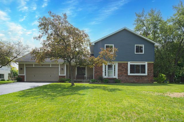 7152 Snow Apple Drive, Independence Charter Township, MI 48346