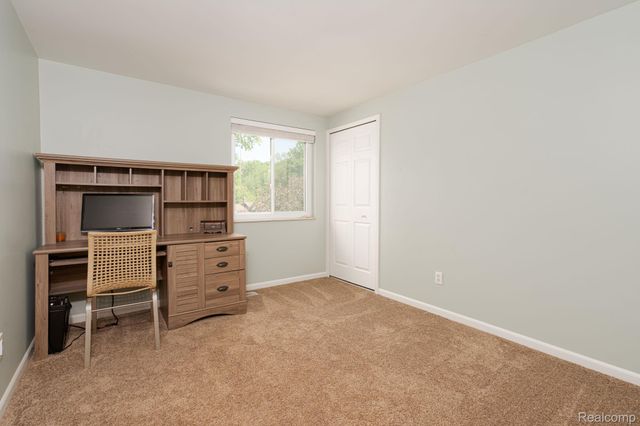 7152 Snow Apple Drive, Independence Charter Township, MI 48346