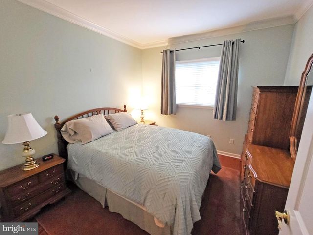 720 CRESSON DR, Chambersburg, PA 17202