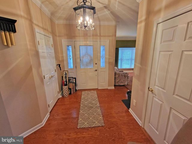 720 CRESSON DR, Chambersburg, PA 17202