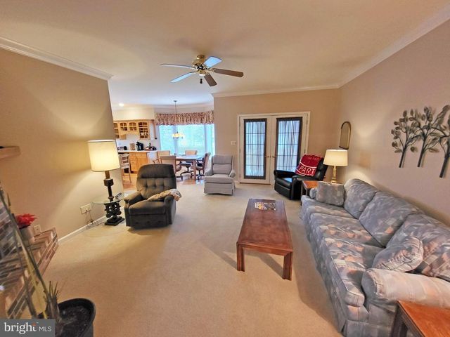 720 CRESSON DR, Chambersburg, PA 17202