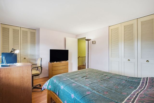 19 Manor Court 19, Springfield, MA 01118