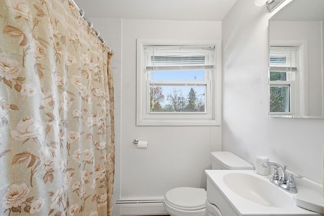 19 Manor Court 19, Springfield, MA 01118