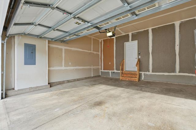 580 Sutherland Drive, Woodbury, MN 55129