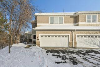 580 Sutherland Drive, Woodbury, MN 55129