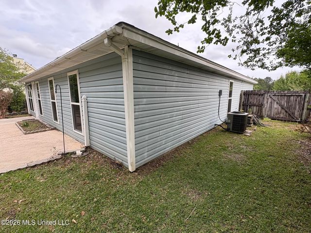 12115 Five Oaks Drive, Gulfport, MS 39503