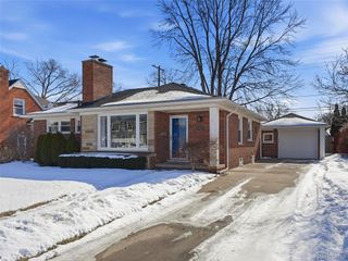 3933 Amherst Road, Royal Oak, MI 48073