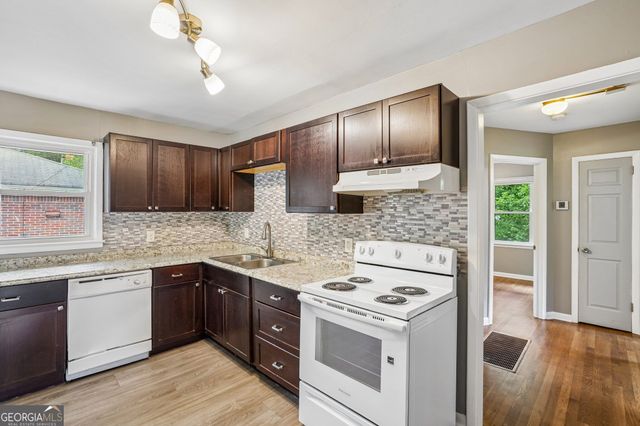 655 Albert Street NW, Atlanta, GA 30318