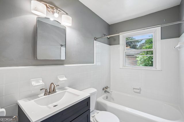 655 Albert Street NW, Atlanta, GA 30318