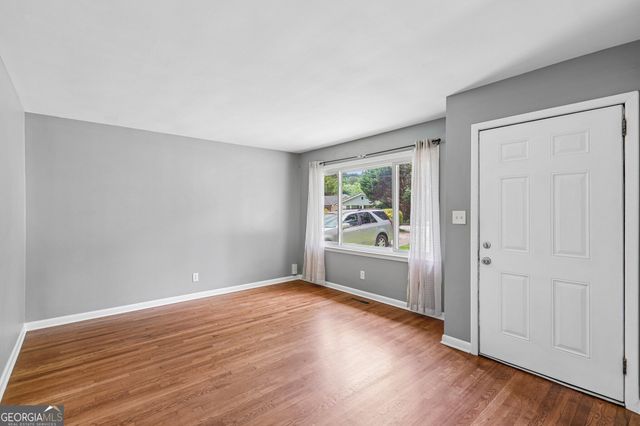655 Albert Street NW, Atlanta, GA 30318