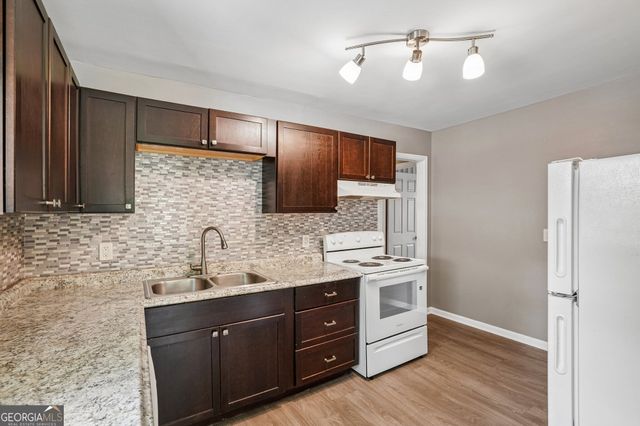 655 Albert Street NW, Atlanta, GA 30318