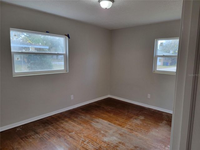 525 W MAXWELL STREET, Lakeland, FL 33803