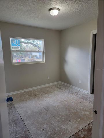 525 W MAXWELL STREET, Lakeland, FL 33803