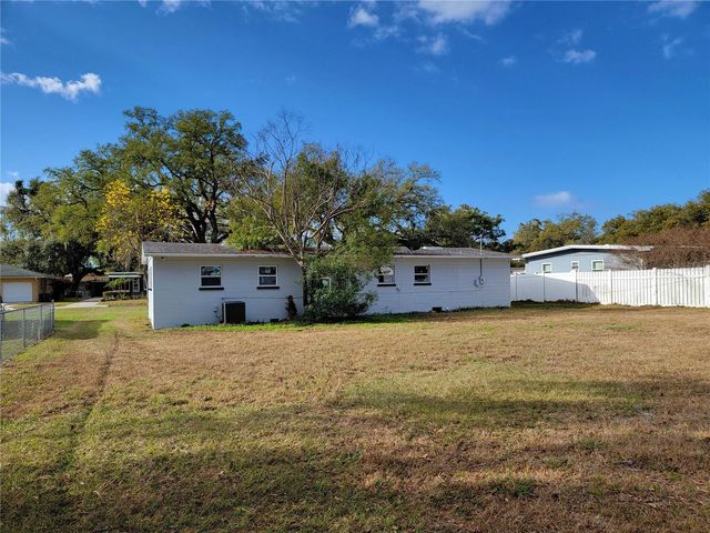 525 W MAXWELL STREET, Lakeland, FL 33803