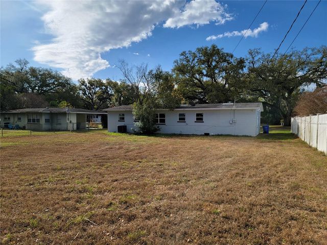 525 W MAXWELL STREET, Lakeland, FL 33803