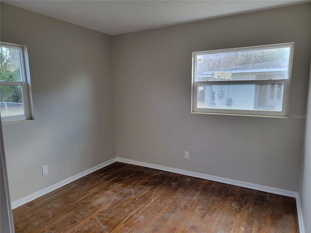 525 W MAXWELL STREET, Lakeland, FL 33803