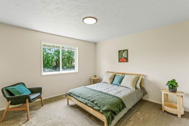 12916 E Sharp Ave, Spokane Valley, WA 99216
