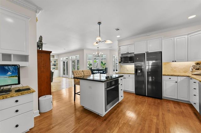 1560 WOODLAND AVENUE, Winter Park, FL 32789