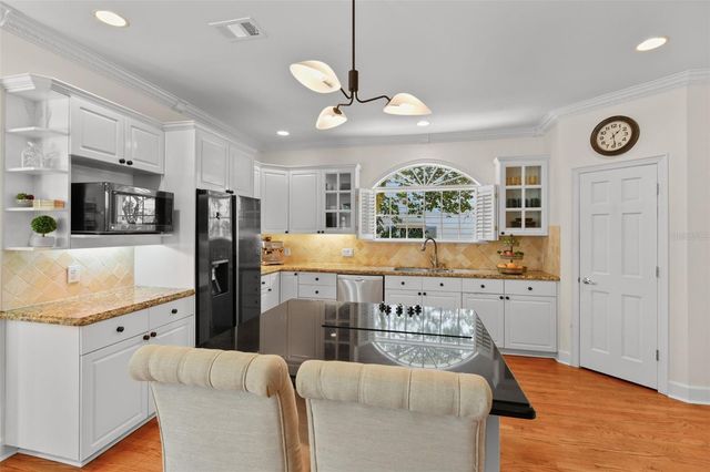 1560 WOODLAND AVENUE, Winter Park, FL 32789