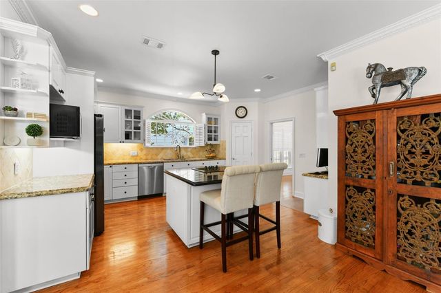 1560 WOODLAND AVENUE, Winter Park, FL 32789