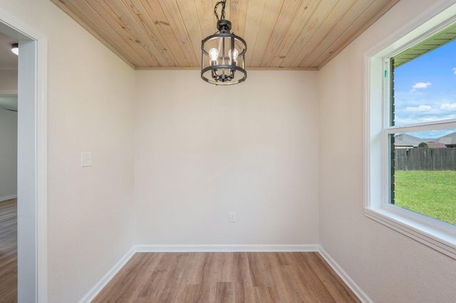 3375 Mclain Drive, Crestview, FL 32539