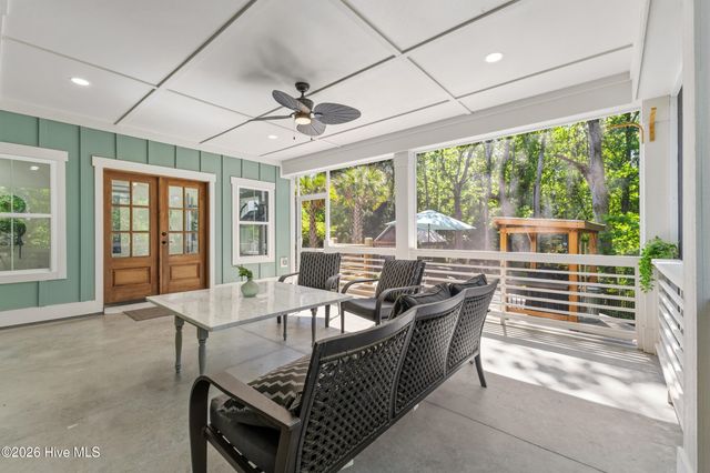 352 Summerhouse Drive, Holly Ridge, NC 28445