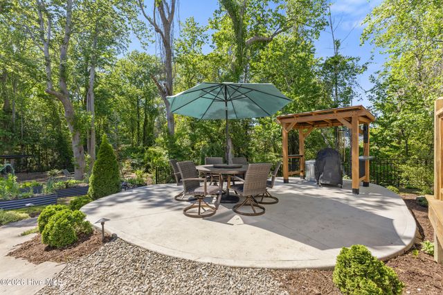 352 Summerhouse Drive, Holly Ridge, NC 28445