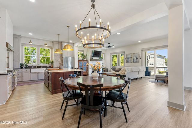 352 Summerhouse Drive, Holly Ridge, NC 28445