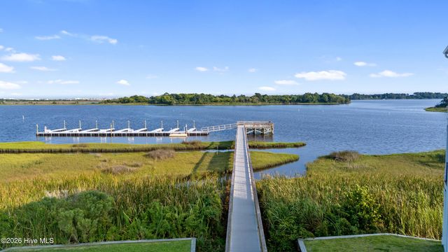 352 Summerhouse Drive, Holly Ridge, NC 28445